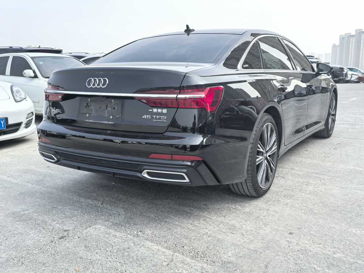 2022年1月奧迪 奧迪A6L  2022款 45 TFSI quattro 臻選動感型