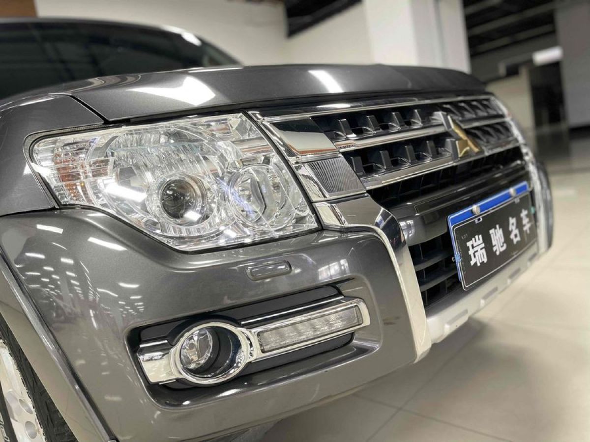 三菱 帕杰羅  2016款 3.0L 自動豪華版 國V圖片