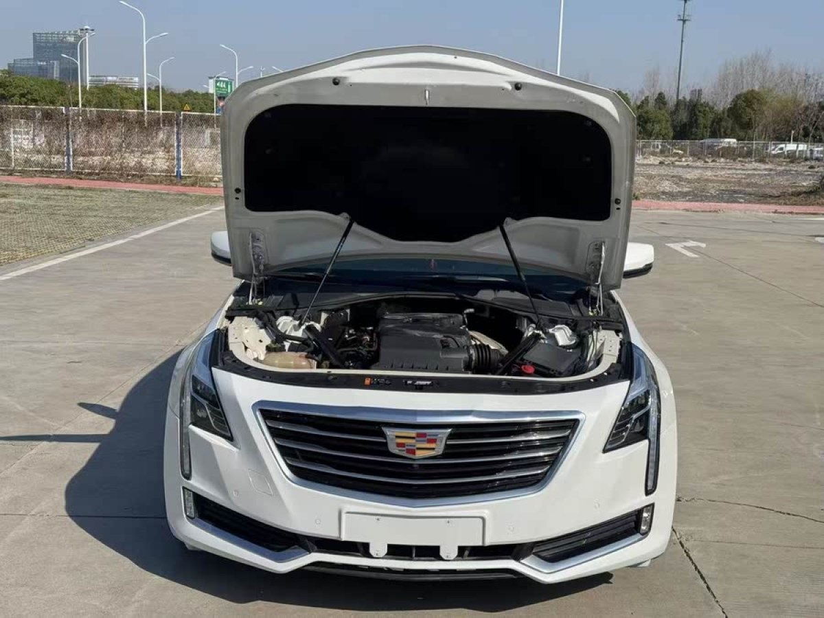 凱迪拉克 CT6  2016款 28T 領(lǐng)先型圖片