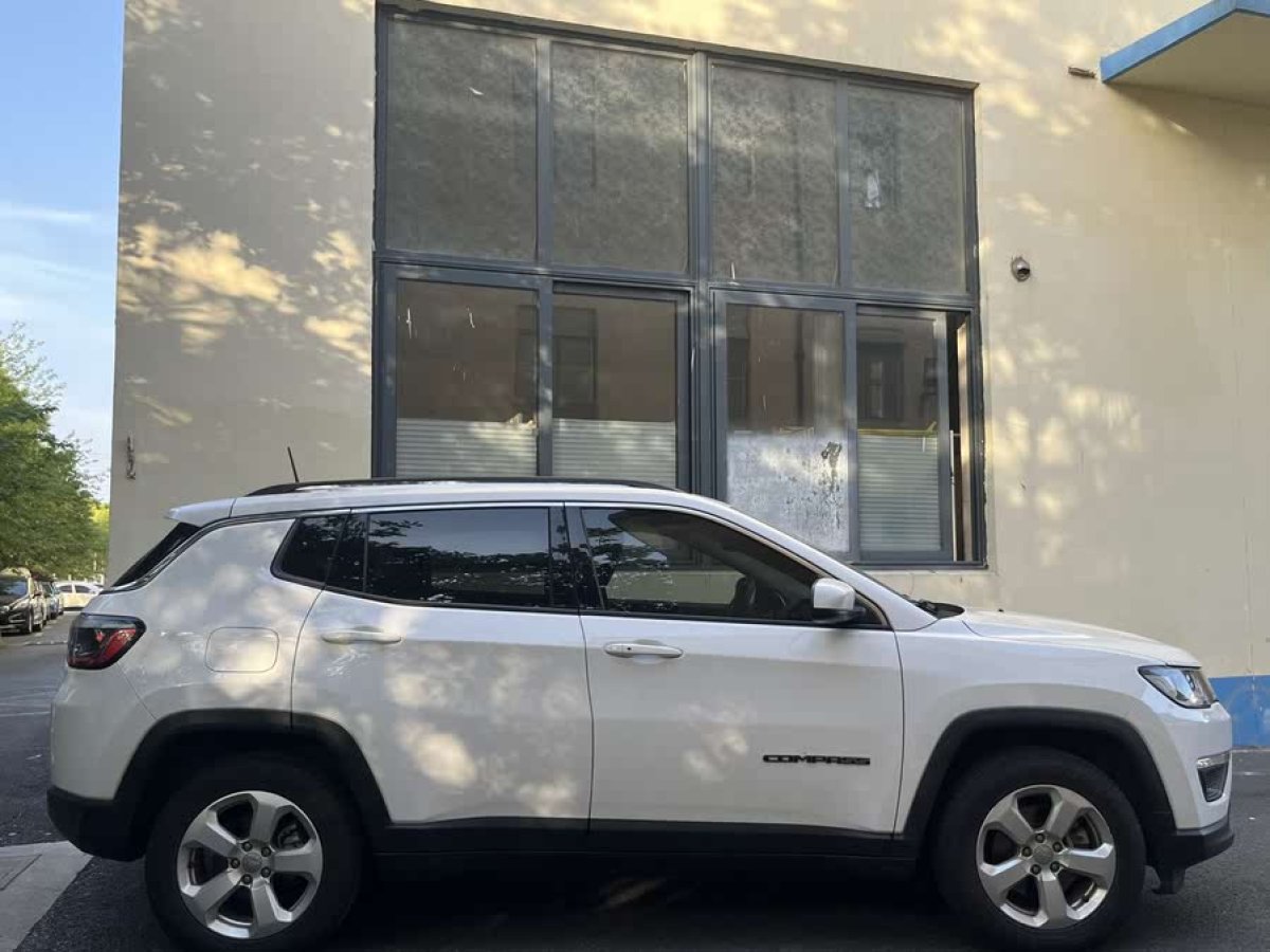 Jeep 指南者  2019款  220T 自動(dòng)悅享版圖片