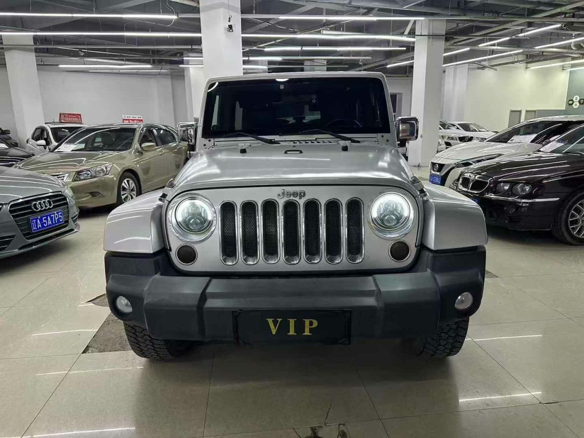 Jeep 牧馬人  2011款 3.8L Rubicon 兩門版圖片