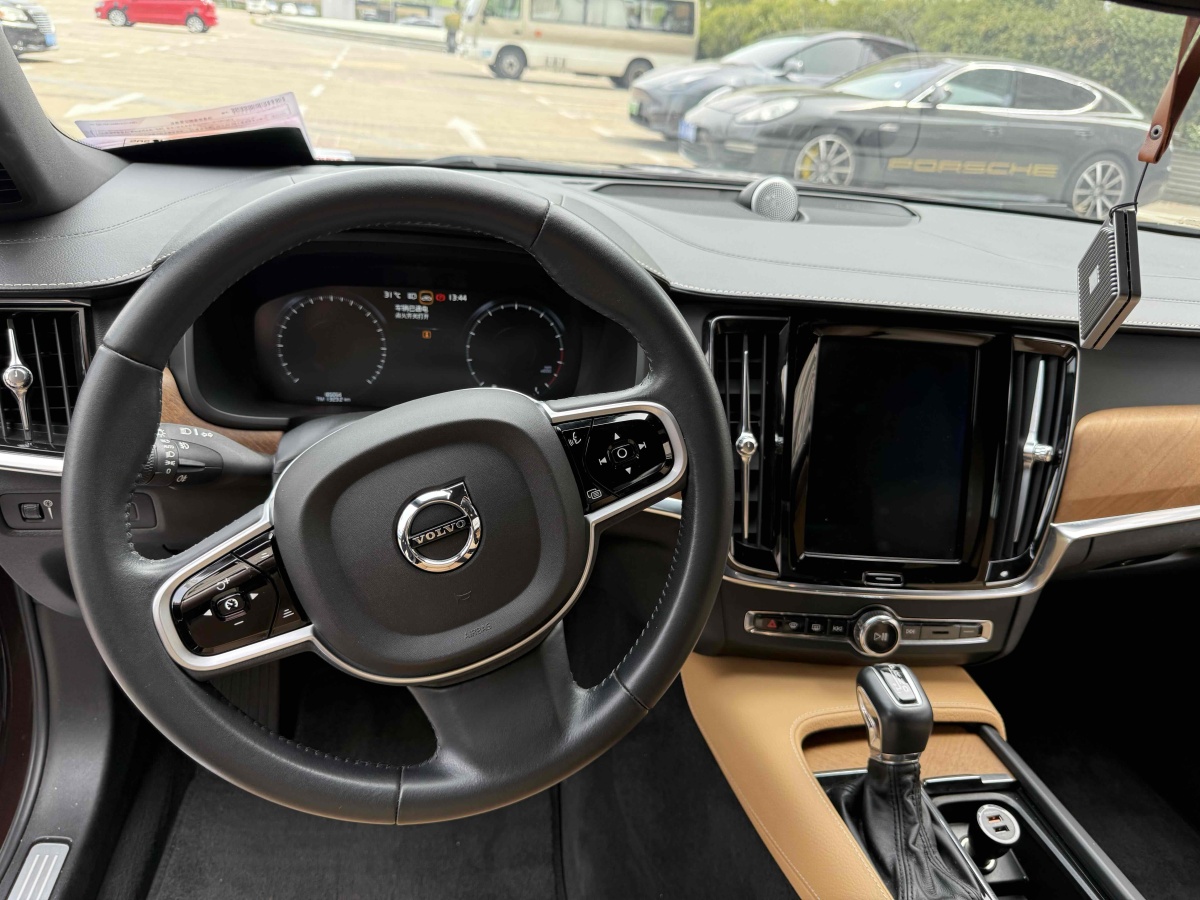 沃爾沃 S90  2019款 T5 智雅版圖片