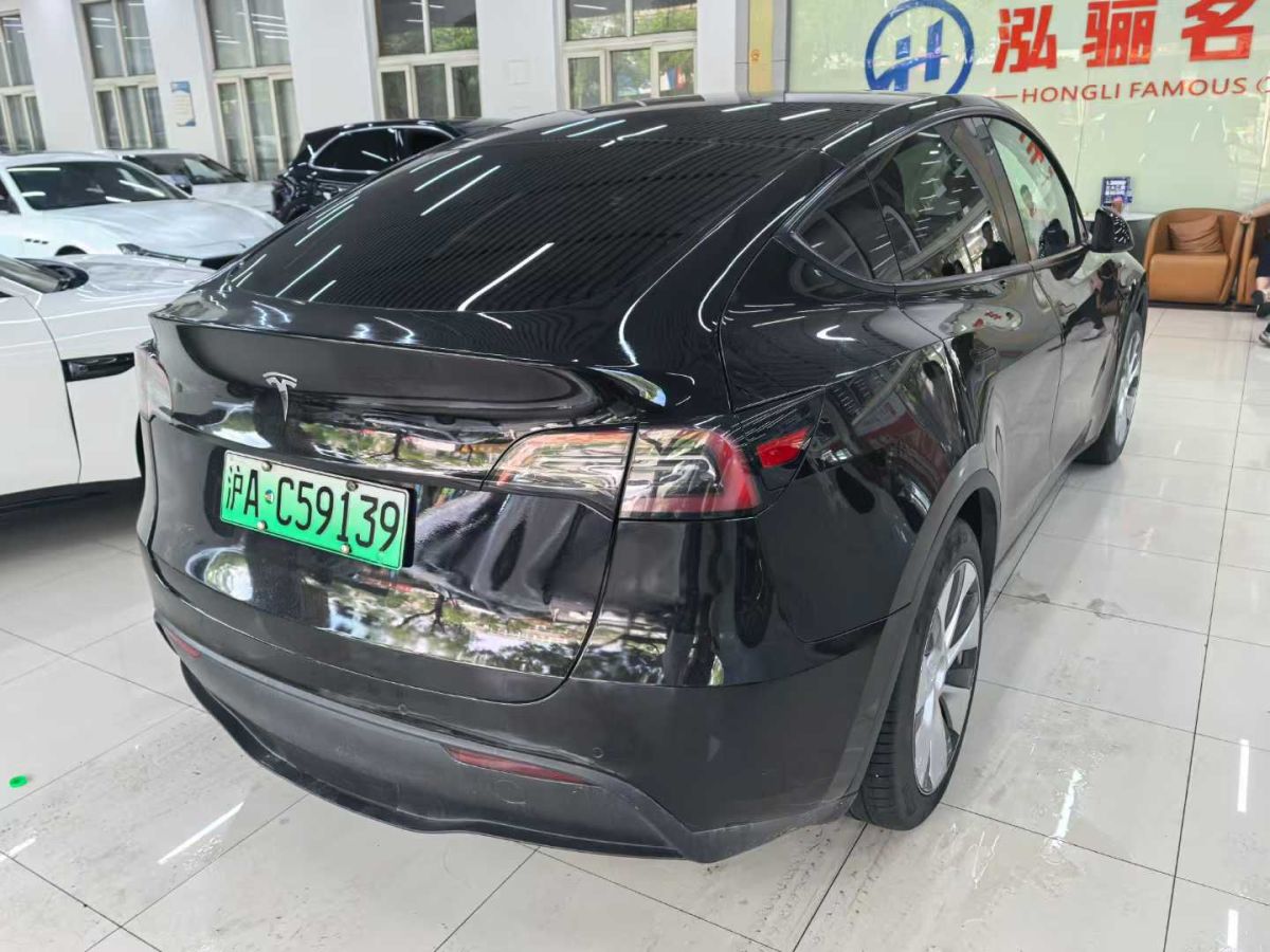 特斯拉 Model S  2023款 三電機(jī)全輪驅(qū)動(dòng) Plaid版圖片
