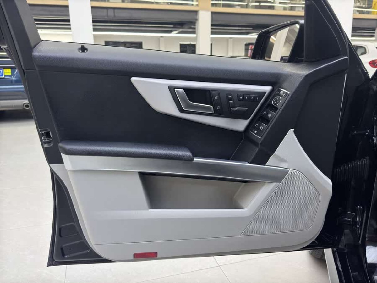 奔馳 奔馳GLK級  2014款 GLK 260 4MATIC 動感型圖片