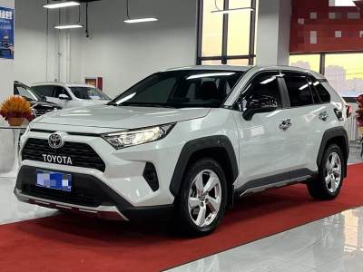 2023年3月 豐田 RAV4榮放 2.0L CVT四驅(qū)風(fēng)尚版圖片