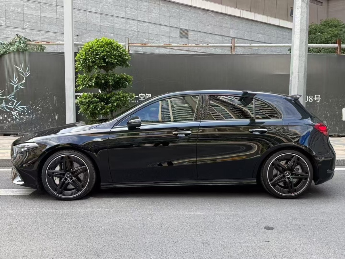 奔馳 奔馳A級AMG  2024款 AMG A 35 L 4MATIC圖片