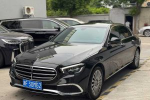 奔馳E級 奔馳 E 200 L CGI優(yōu)雅型
