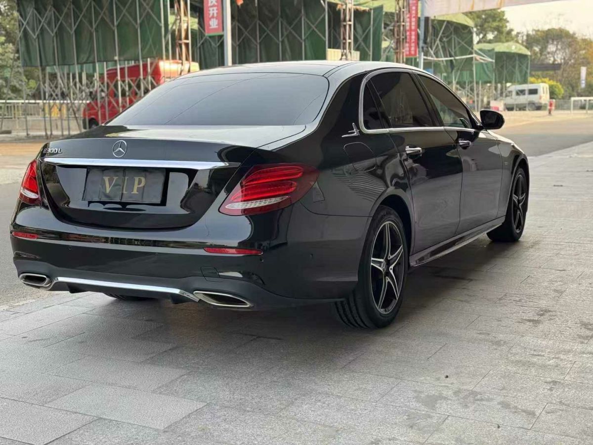 奔馳 奔馳E級  2020款 E 300 L 豪華型圖片