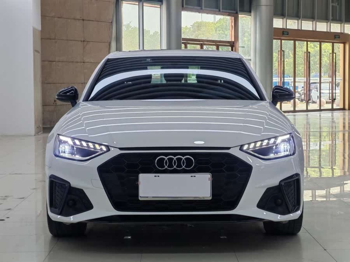 奧迪 奧迪A4L  2023款 40 TFSI 豪華動(dòng)感型圖片