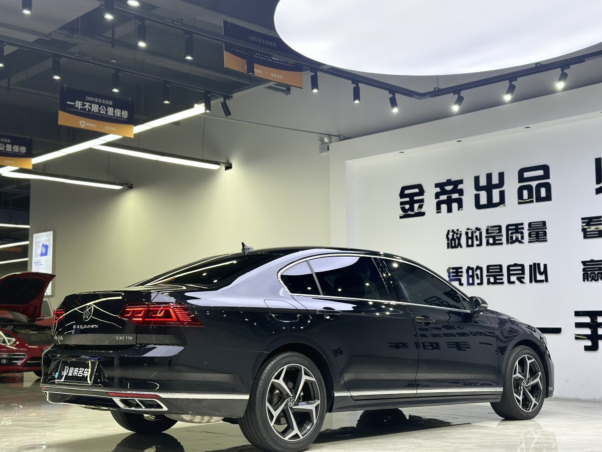 大眾 邁騰  2023款 200萬輛紀(jì)念版 330TSI DSG領(lǐng)先型圖片