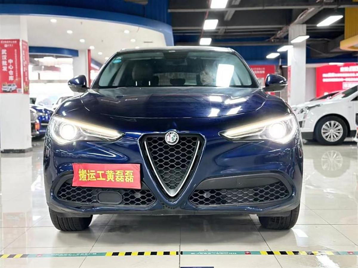 阿爾法·羅密歐 Stelvio  2017款 2.0T 200HP 豪華版圖片