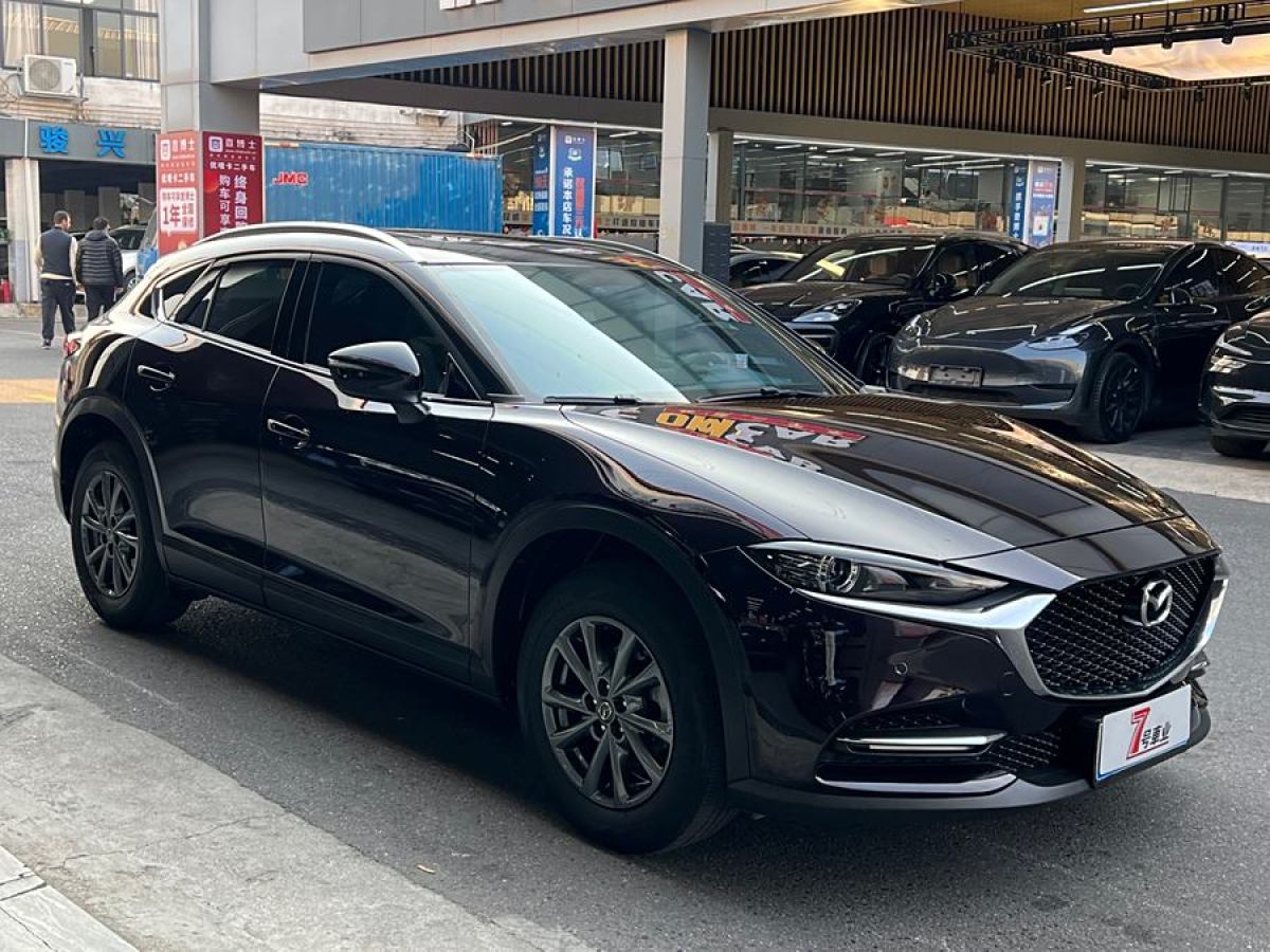 馬自達 CX-4  2020款 2.0L 自動兩驅(qū)藍天品位版圖片