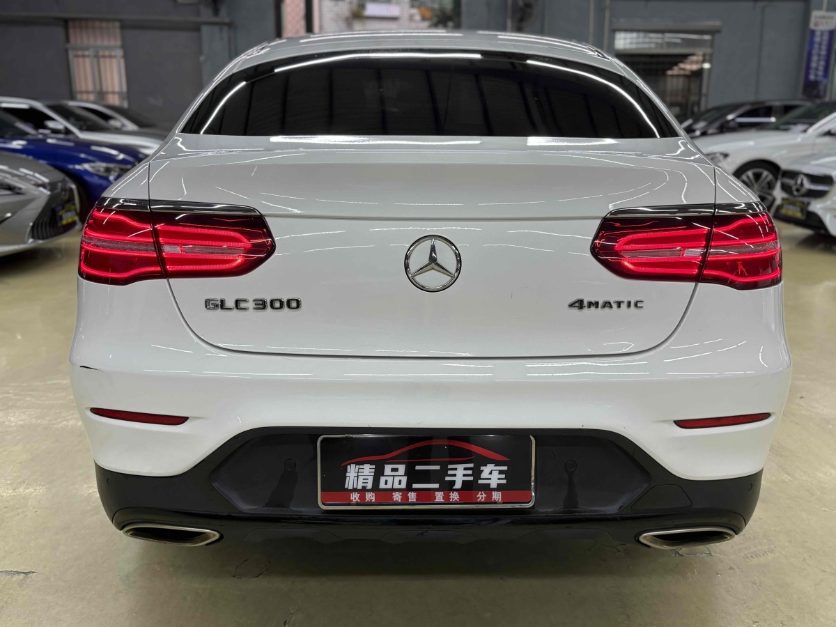 奔馳 奔馳GLC  2022款 改款 GLC 300 4MATIC 轎跑SUV圖片