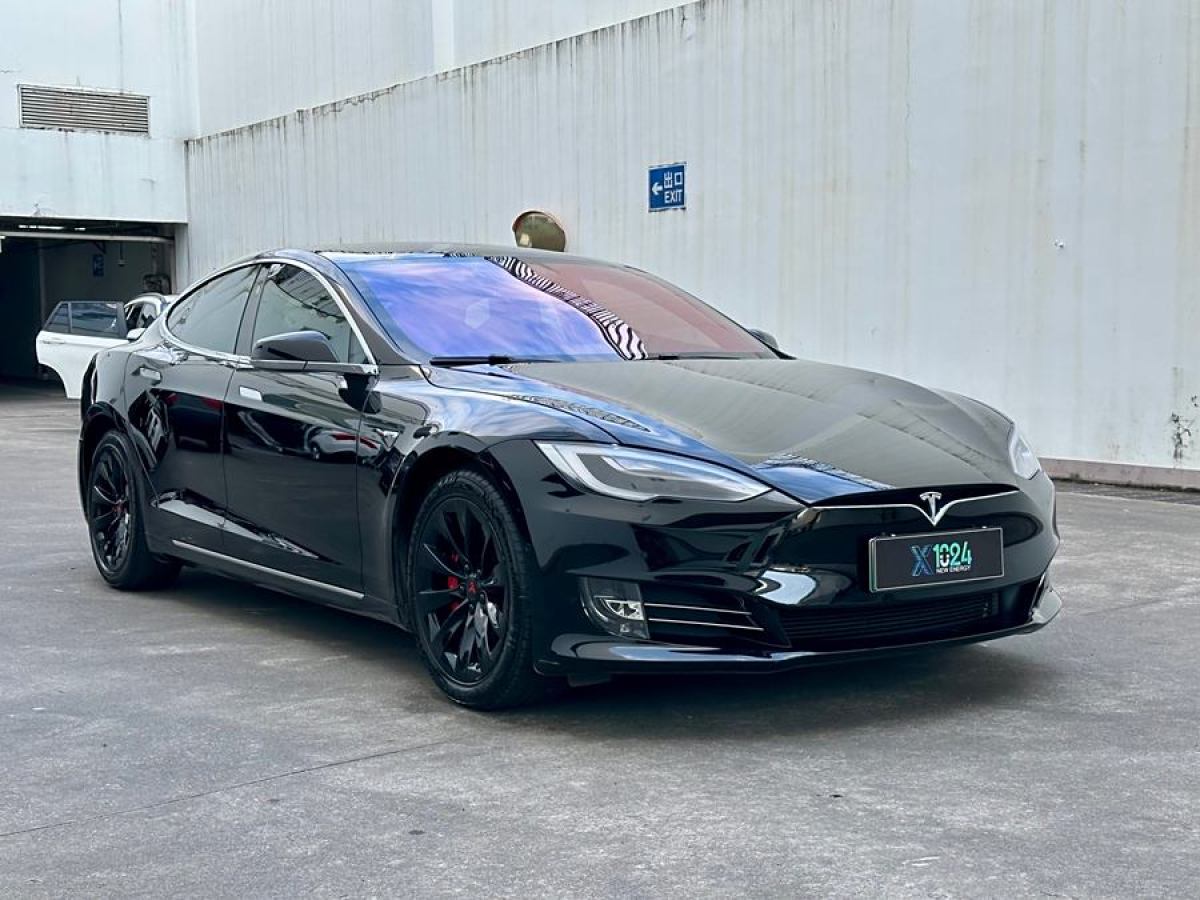 特斯拉 Model S  2017款 Model S 75D 標(biāo)準(zhǔn)續(xù)航版圖片