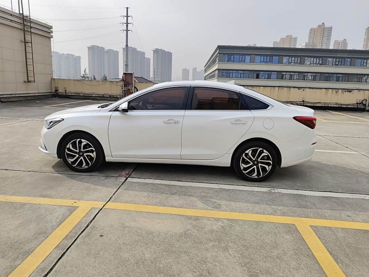 長(zhǎng)安 逸動(dòng)新能源  2019款 EV460 智領(lǐng)版圖片