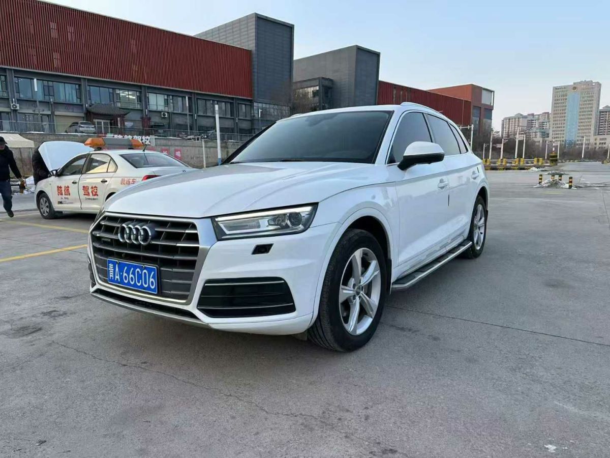 奧迪 奧迪Q3  2019款  35 TFSI 時尚動感型圖片