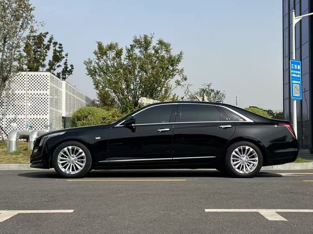 凱迪拉克 CT6  2017款 28T 豪華型圖片