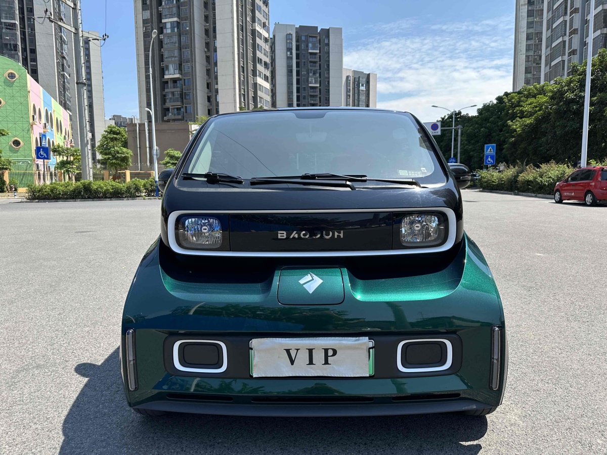 2022年6月寶駿 寶駿KiWi EV  2022款 藝術家輕享版 三元鋰