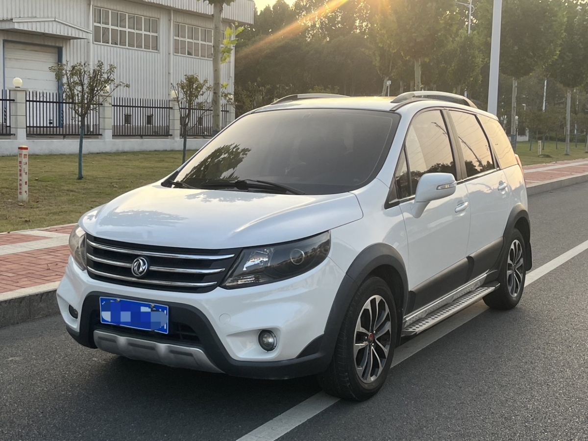 東風(fēng)風(fēng)行 景逸SUV  2012款 1.6L 豪華型圖片