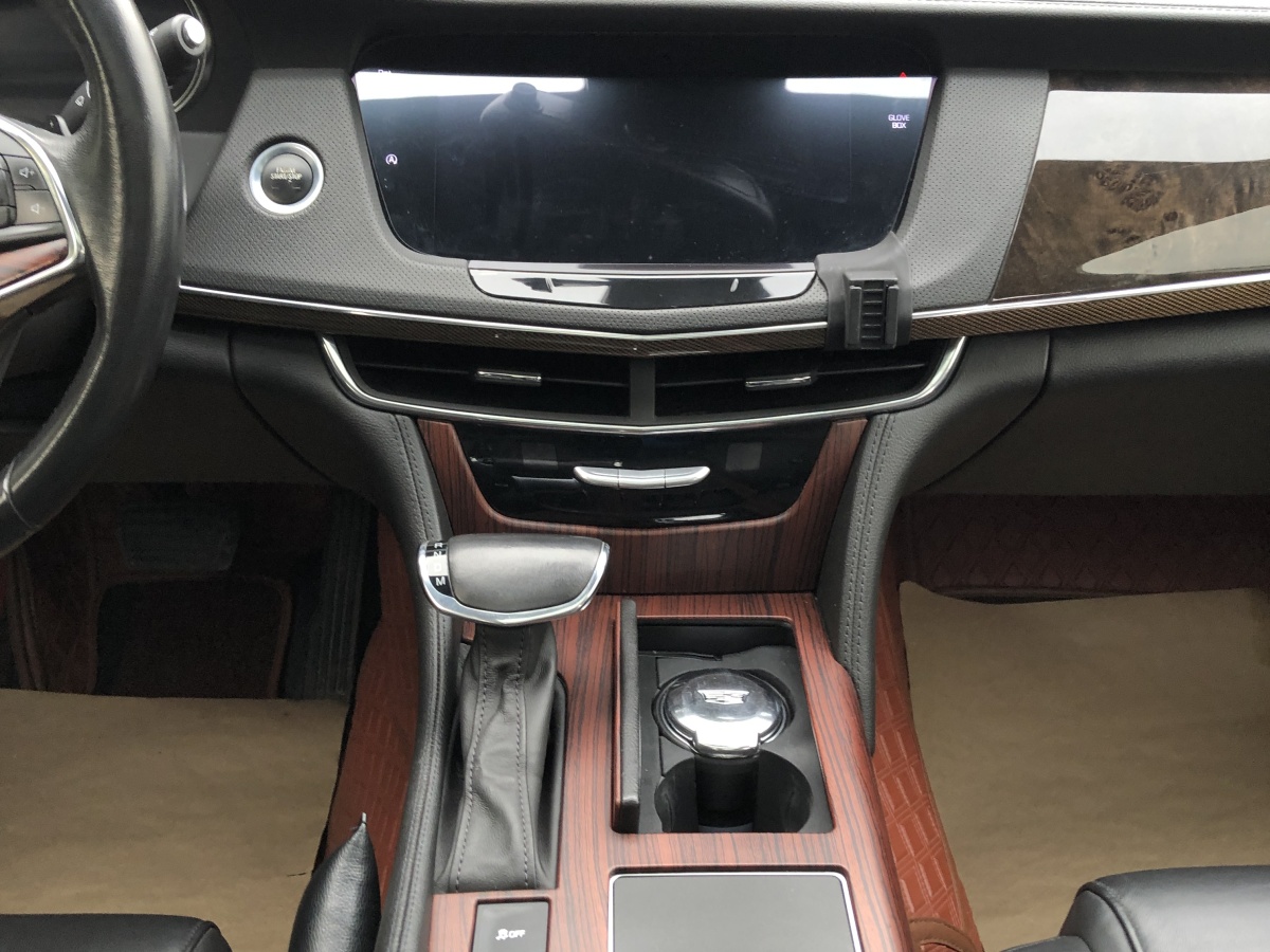 凱迪拉克 CT6  2017款 28T 豪華型圖片