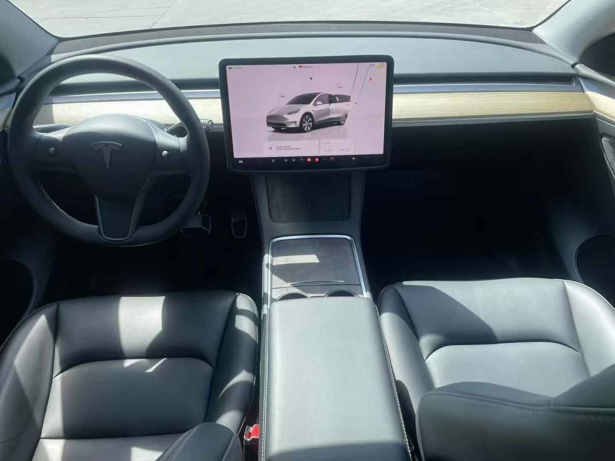 特斯拉 Model S  2023款 三電機(jī)全輪驅(qū)動 Plaid版圖片