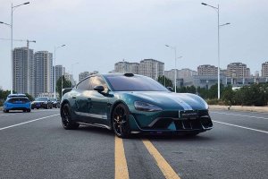 小米SU7 小米 700km 后驅(qū)標(biāo)準(zhǔn)創(chuàng)始版