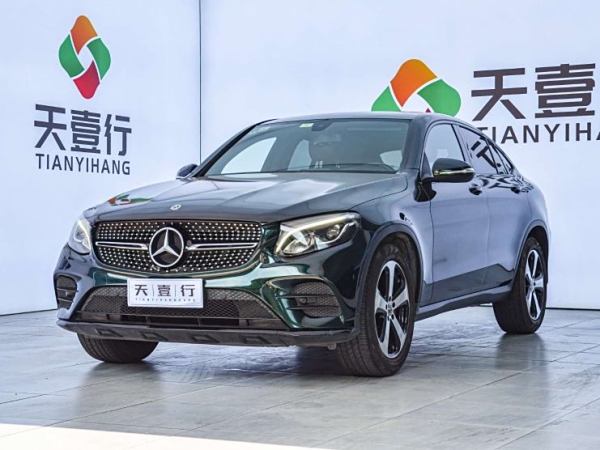 奔驰 奔驰GLC  2023款 GLC 300 4MATIC 轿跑SUV