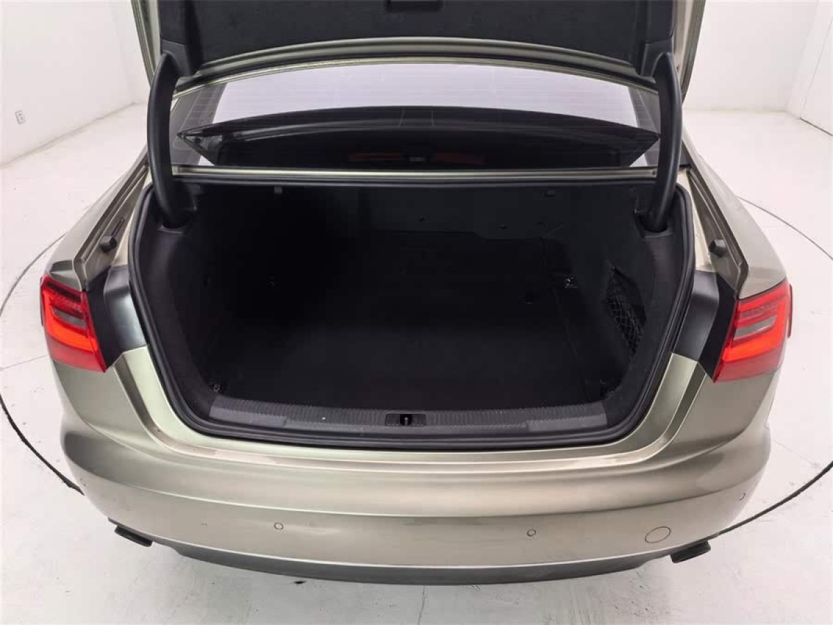 奧迪 奧迪A6L  2014款 TFSI 標(biāo)準(zhǔn)型圖片
