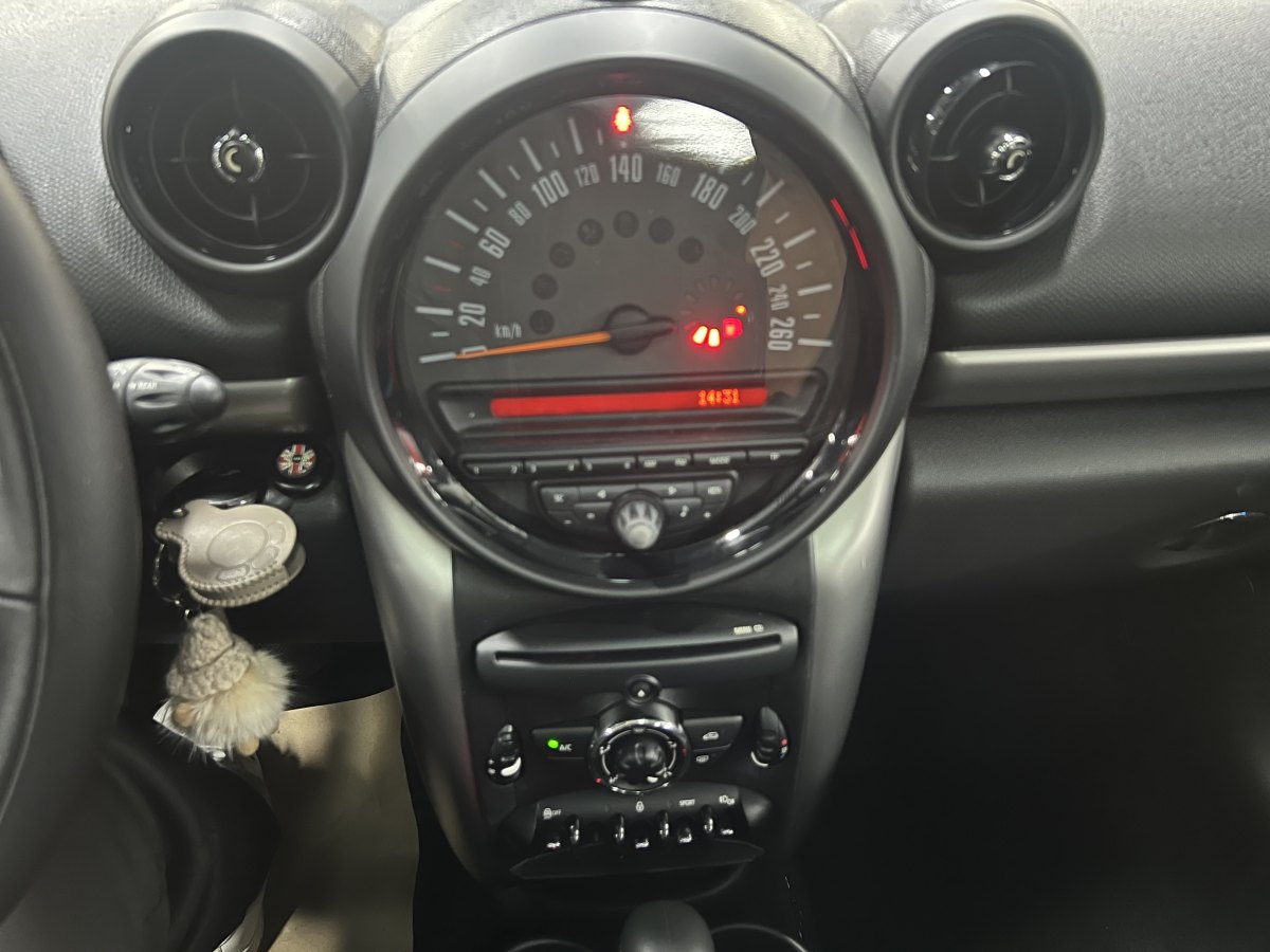 MINI COUNTRYMAN  2014款 1.6T COOPER ALL4 Fun图片