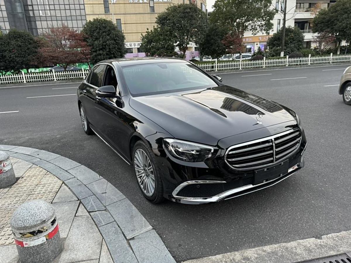 奔馳 奔馳E級  2021款 改款 E 300 L 豪華型圖片