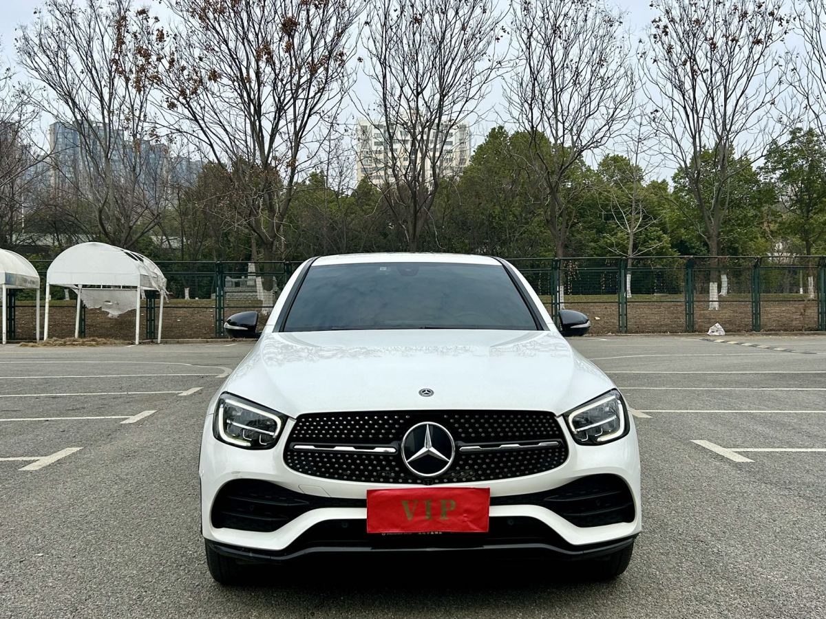 奔馳 奔馳GLC  2022款 改款 GLC 260 4MATIC 轎跑SUV圖片