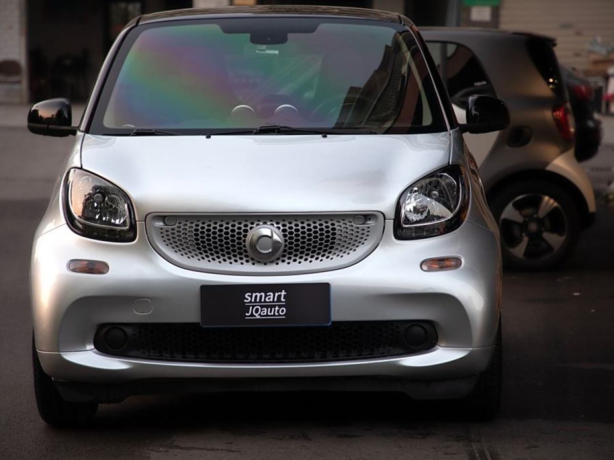 smart fortwo  2015款 1.0L 52千瓦硬頂激情版圖片