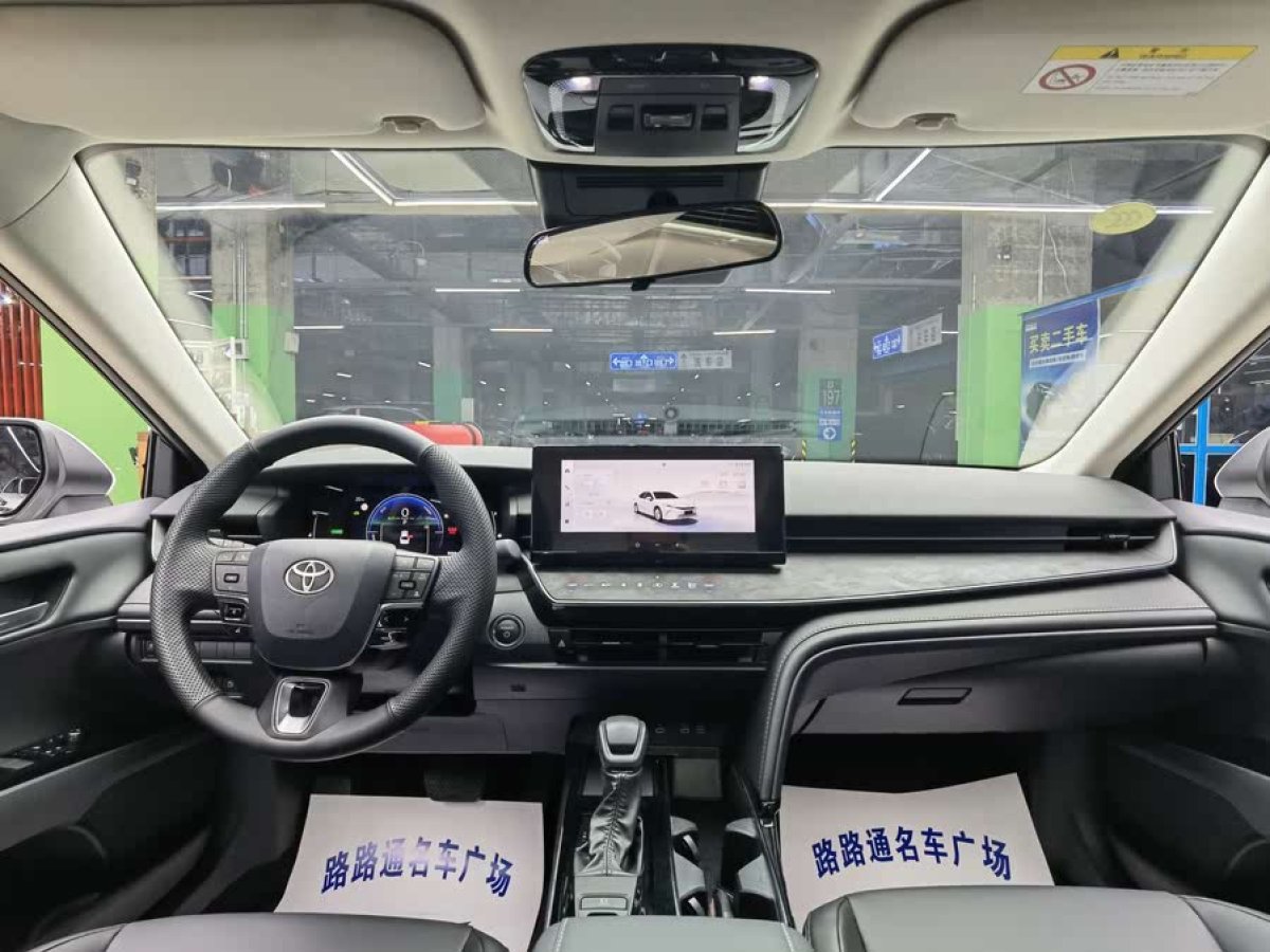 豐田 凱美瑞  2024款 雙擎 2.0HE 精英版圖片
