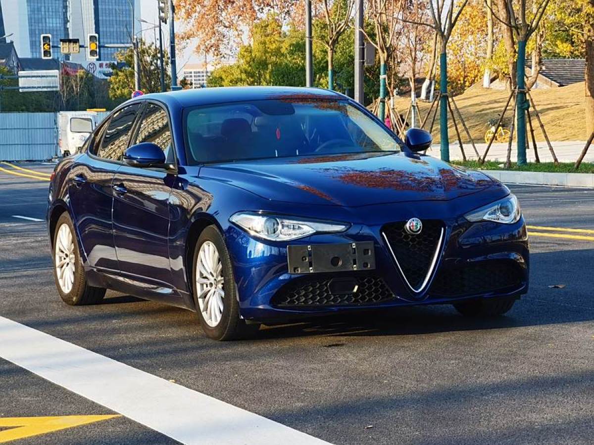 阿爾法·羅密歐 Giulia  2017款 2.0T 200HP 精英版圖片