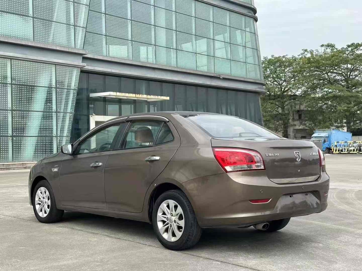 寶駿 630  2013款 1.5L 手動(dòng)舒適型圖片