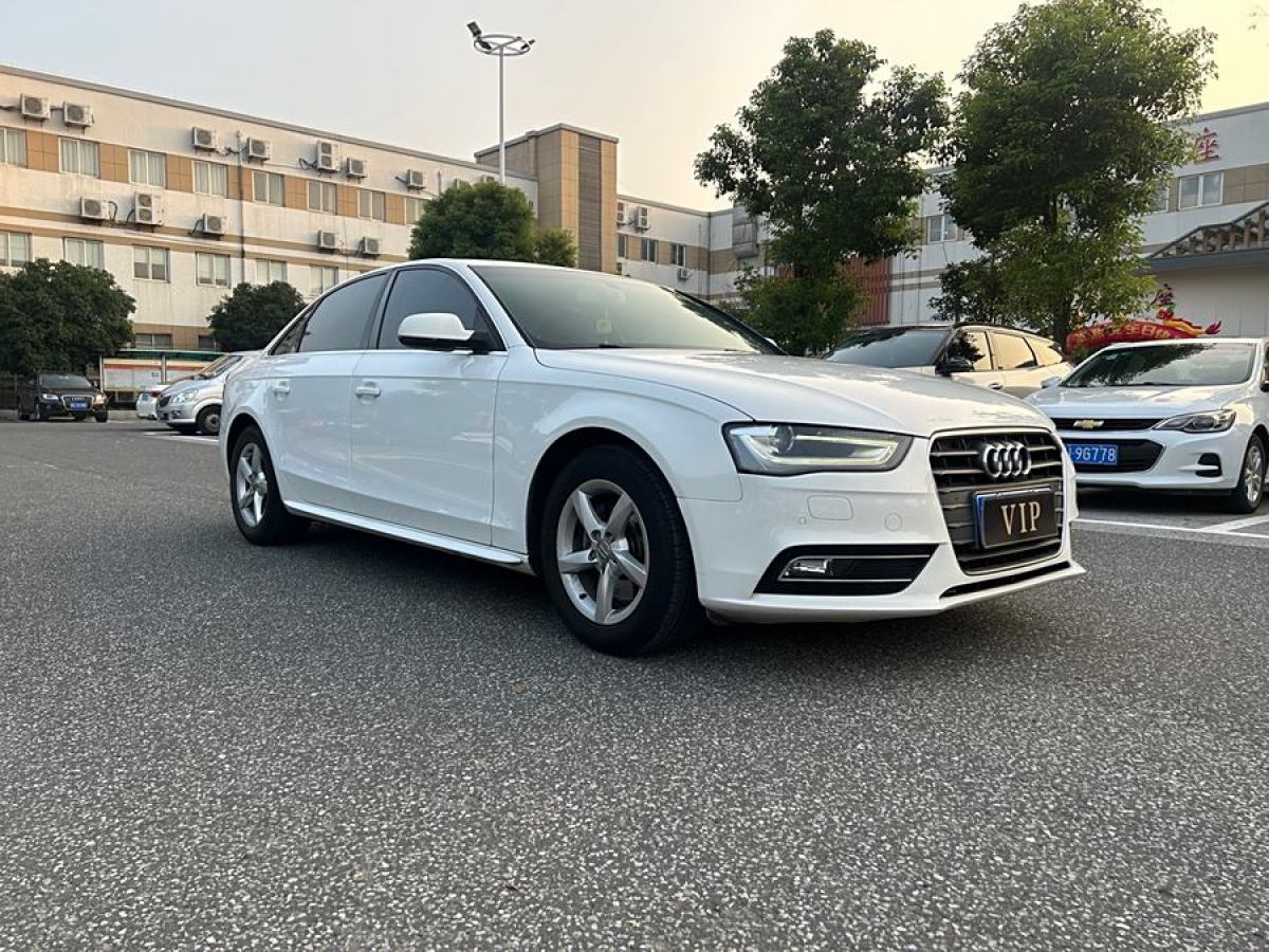 奧迪 奧迪A4L  2013款 35 TFSI 自動標準型圖片