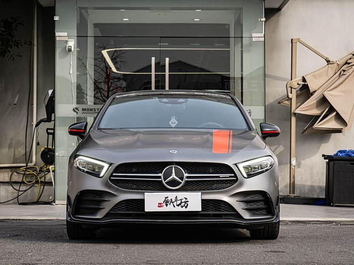 奔馳 奔馳A級AMG  2022款 AMG A 35 L 4MATIC 熾夜特別版圖片