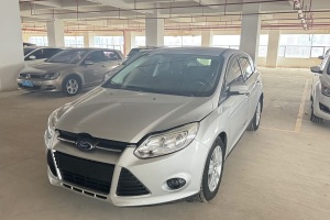 ?？怂?福特 兩廂 1.6L 自動舒適型