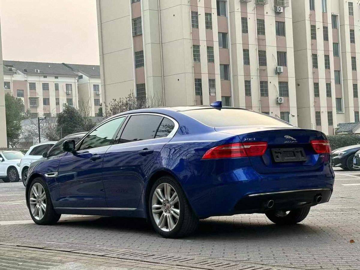 捷豹 XE  2019款 2.0T 300PS 四驅(qū)Landmark Edition圖片