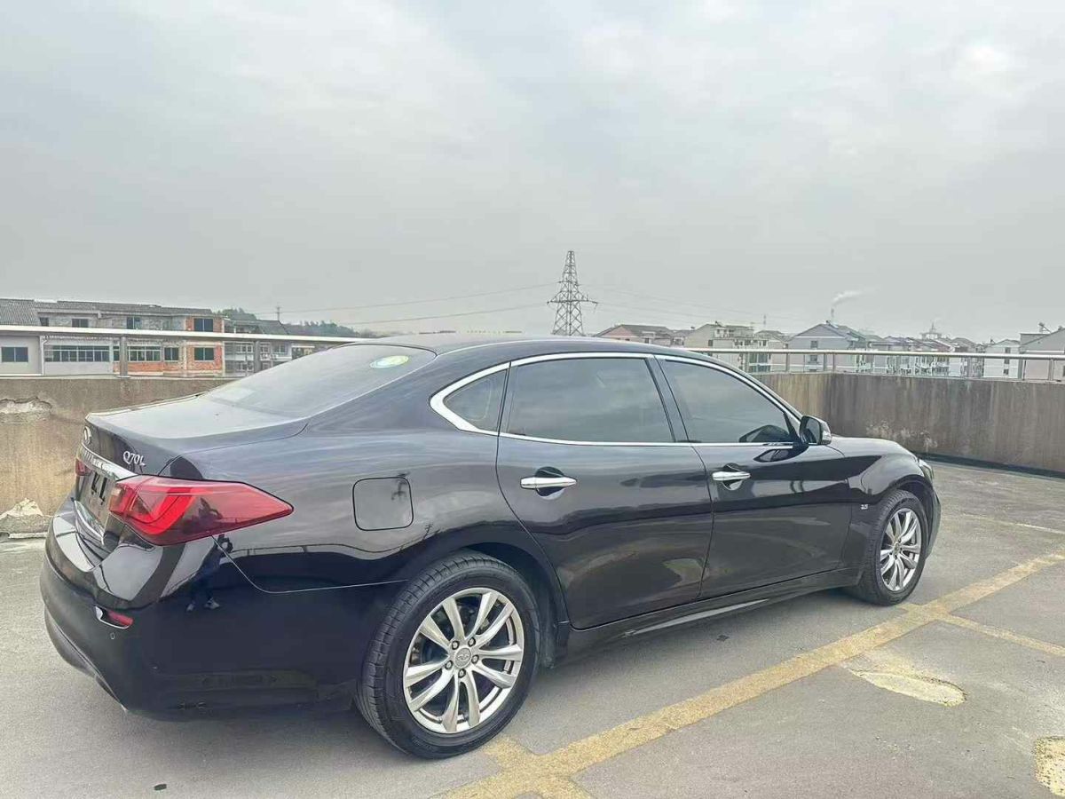 英菲尼迪 Q50L  2016款 2.0T 悅享版圖片