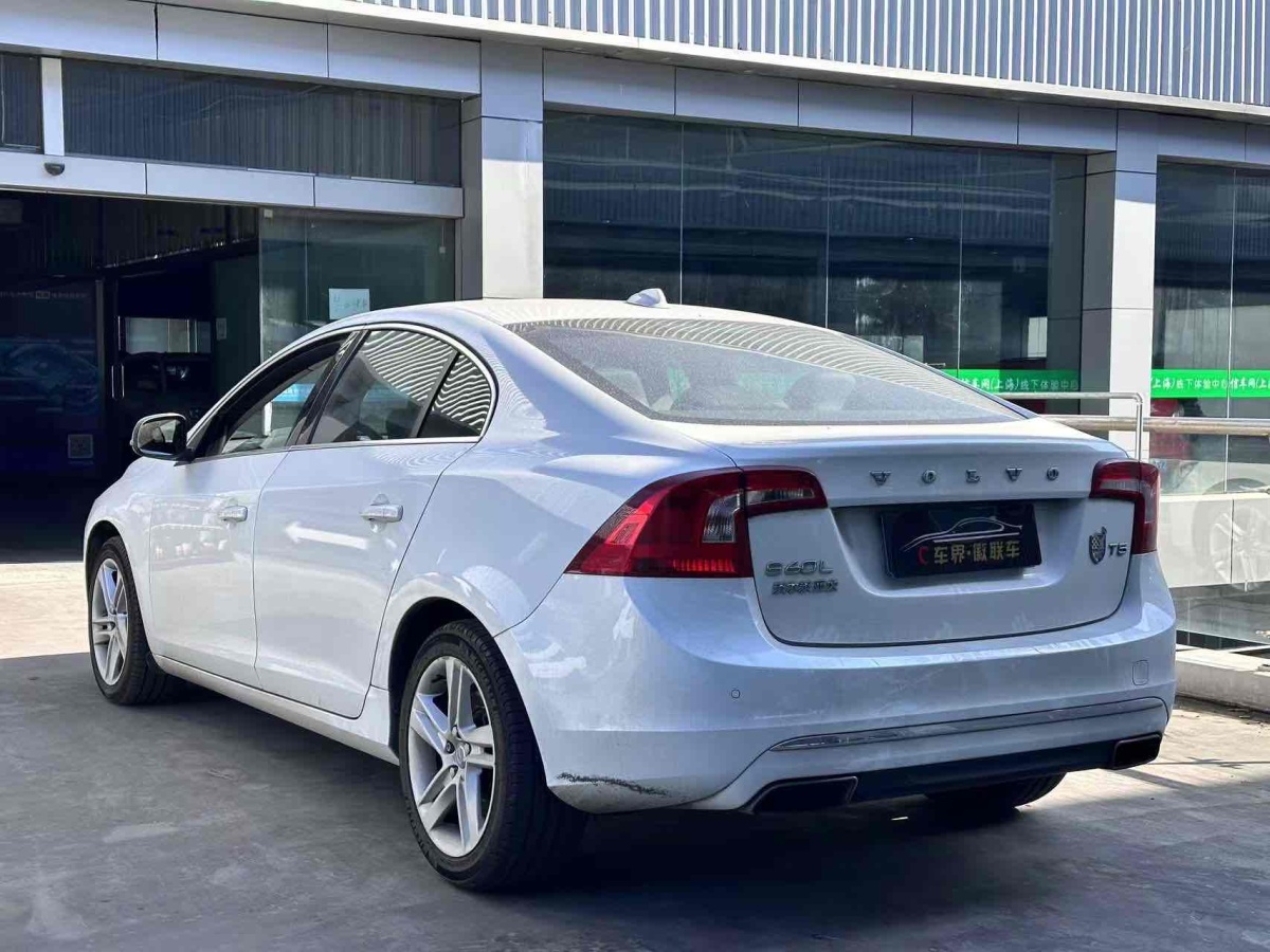 沃爾沃 S60  2016款 S60L 2.0T T5 智馭版圖片