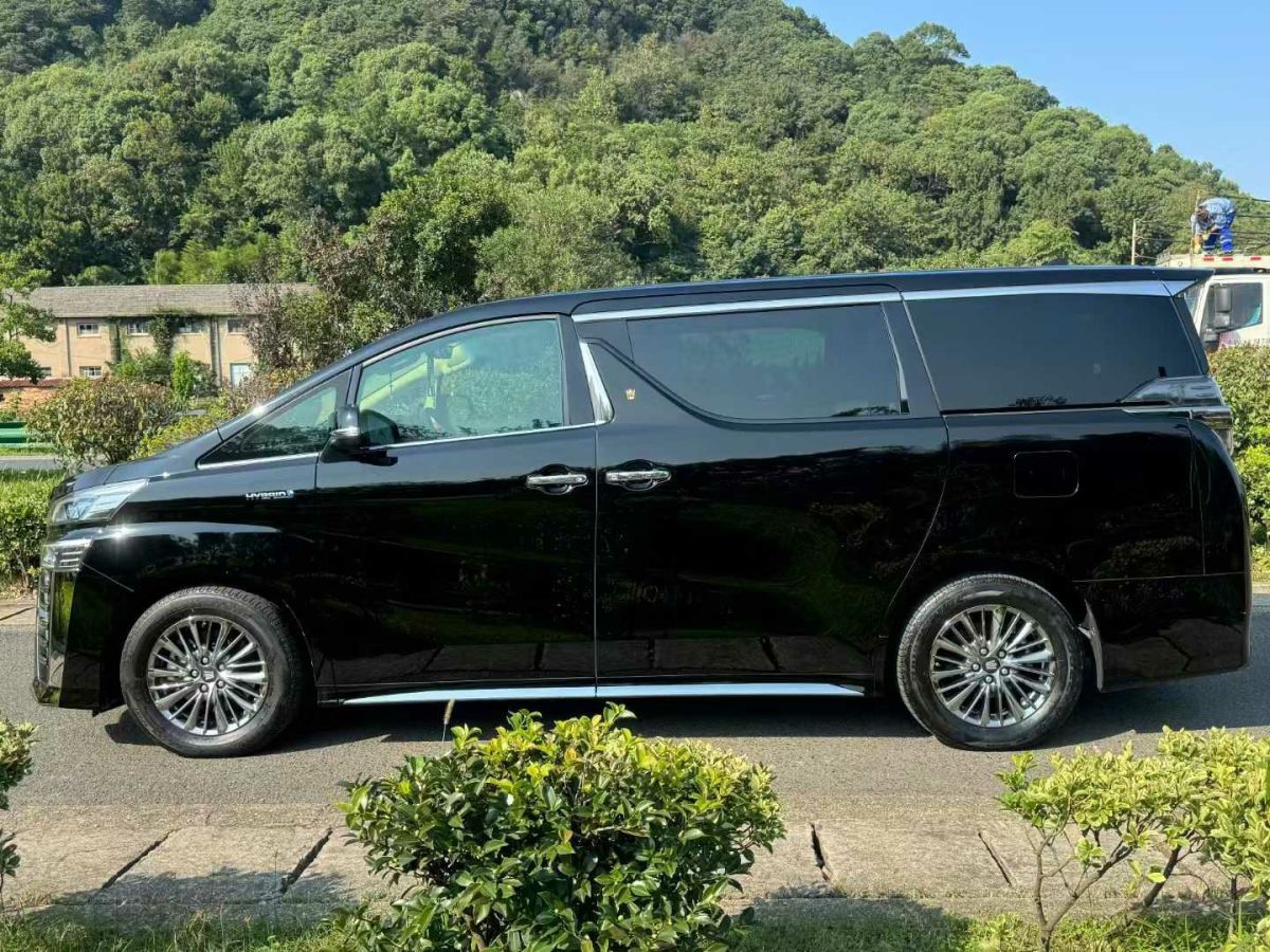 豐田 威爾法  2021款 皇冠 雙擎 2.5L HV尊貴版圖片
