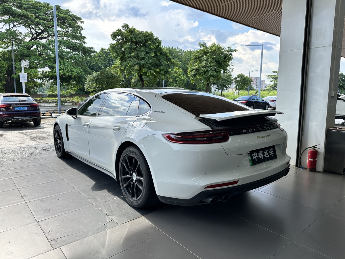 保時(shí)捷 Panamera新能源  2021款 Panamera 4 E-Hybrid 行政加長(zhǎng)版 2.9T圖片