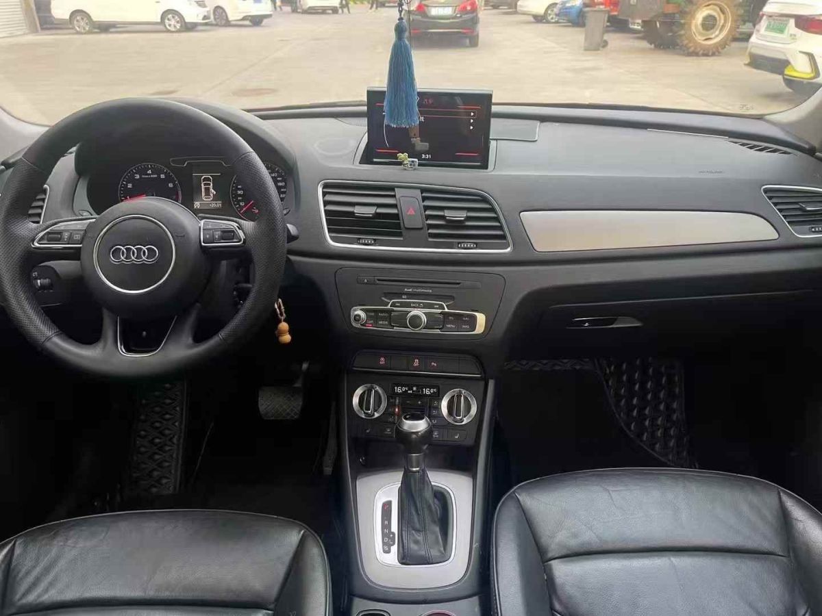 奧迪 奧迪Q3  2015款 Q3 2.0TFSI 35TFSI quattro 技術(shù)型圖片