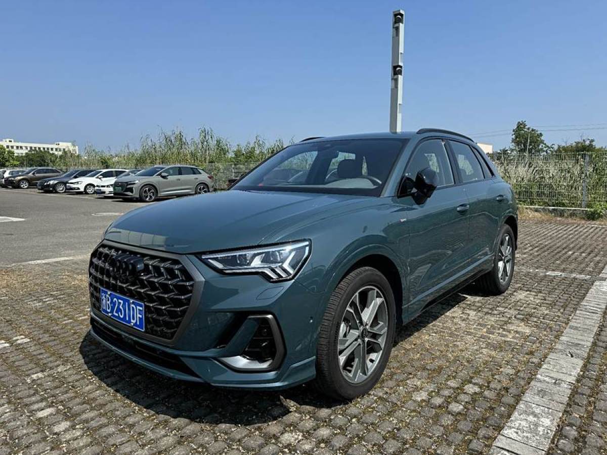 奧迪 奧迪Q3  2024款 45 TFSI quattro 時(shí)尚動(dòng)感型圖片