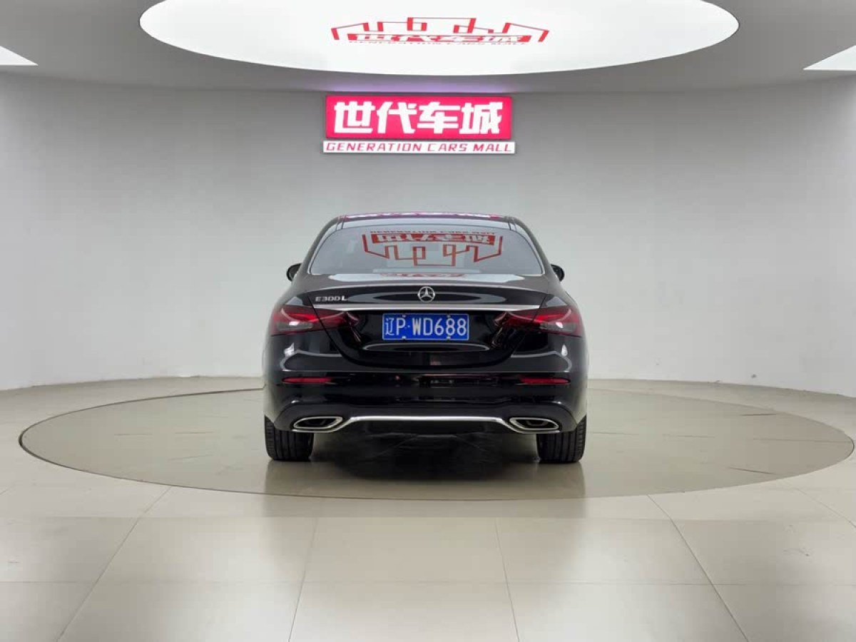 奔馳 奔馳E級(jí)  2021款 改款 E 300 L 運(yùn)動(dòng)時(shí)尚型圖片