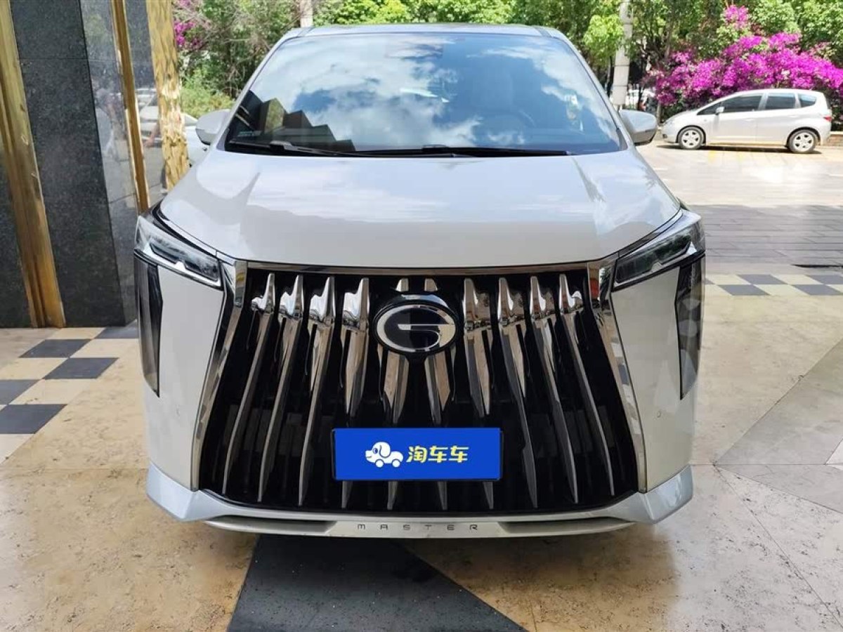 廣汽傳祺 M8  2023款 宗師系列 雙擎 御尊圖片