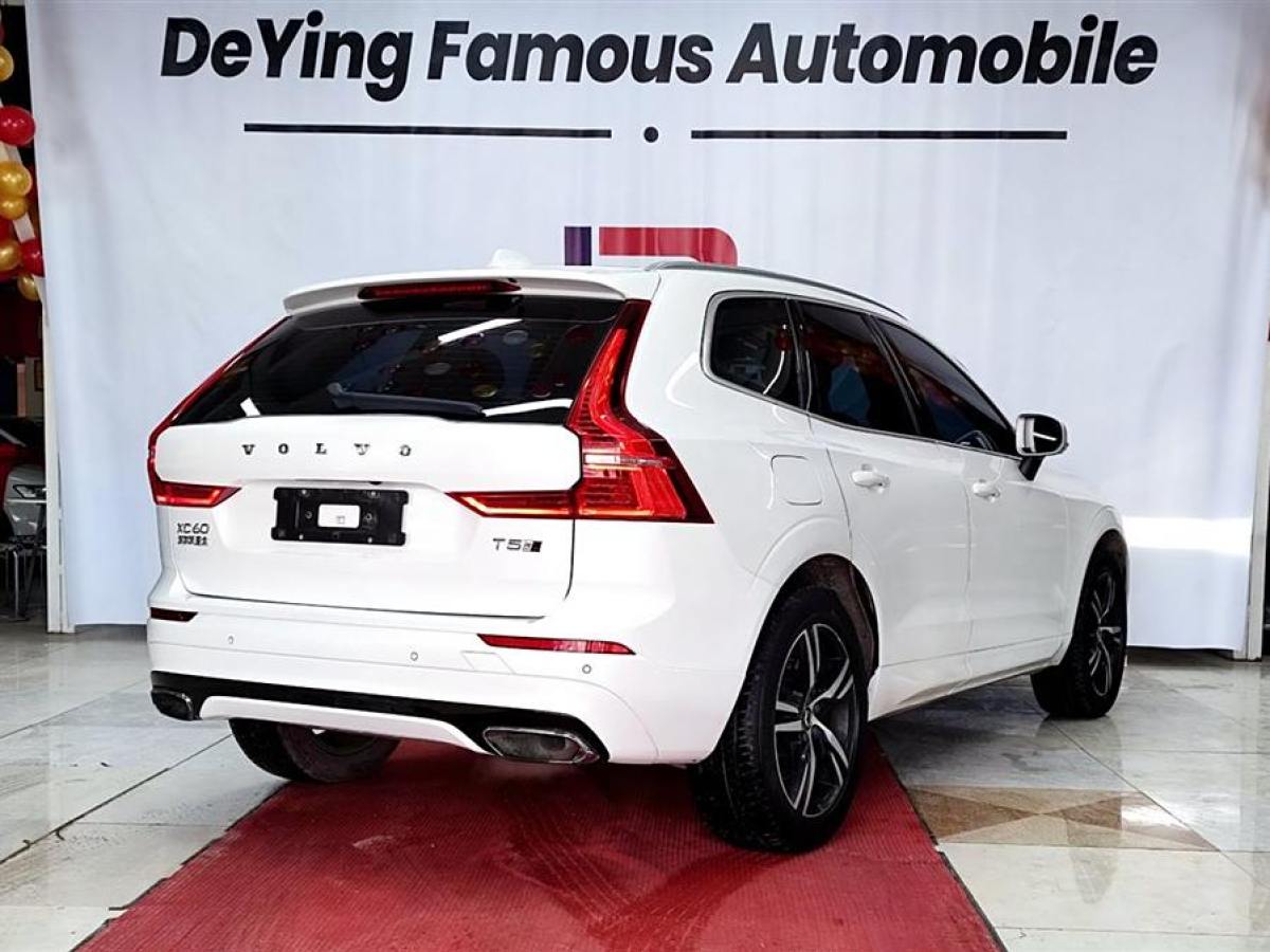 沃爾沃 XC60  2019款 T5 四驅(qū)智遠(yuǎn)運(yùn)動(dòng)版 國VI圖片