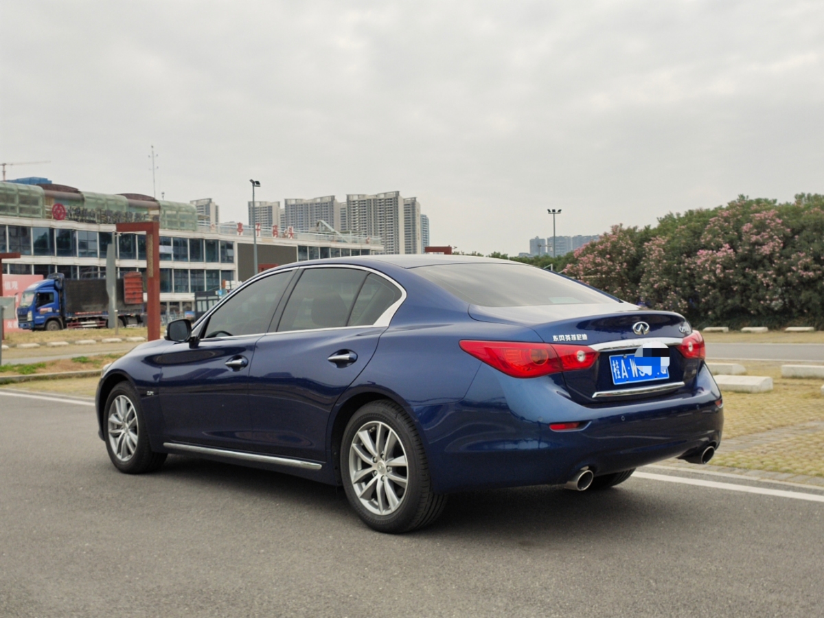 英菲尼迪 q50l 2015款 2.0t 悅享版圖片