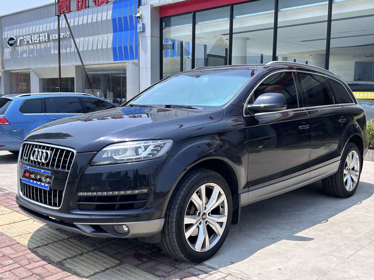 奧迪 奧迪Q7  2012款 3.0 TDI 領(lǐng)先型圖片